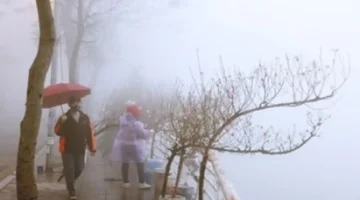 طقس بارد بشمال فيتنام.. انتشار كثيف للضباب يغطي الأجواء خلال ساعات الصباح